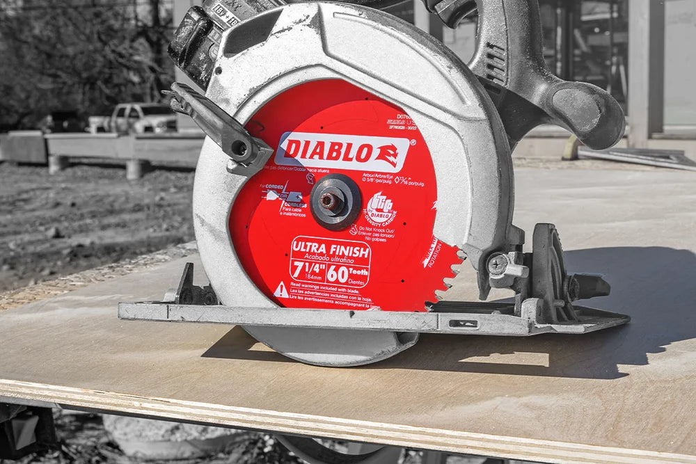 DIABLO 7-1/4¨ ULTRA FINISH 60T BLADE DIABLO 7-1/4¨ ULTRA FINISH 60T BLADE